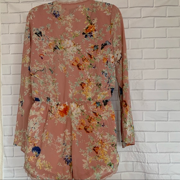 Forever 21 long sleeve romper - Picture 2 of 5